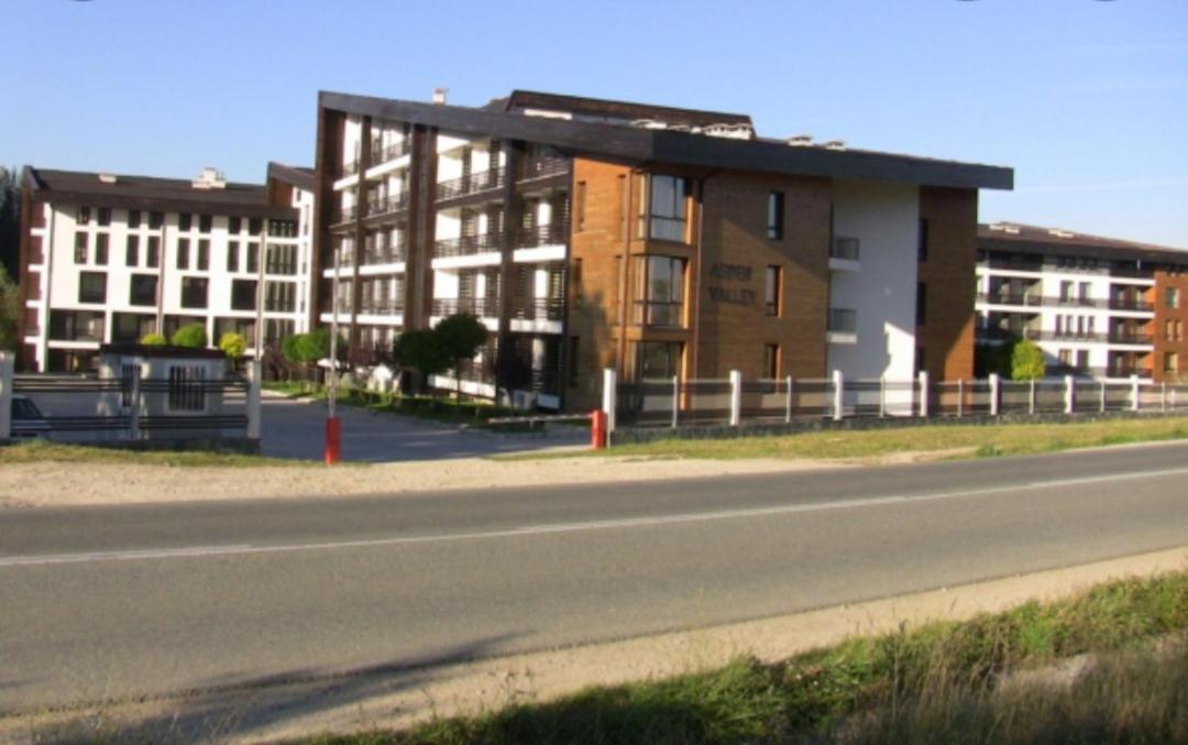 Aspen Luxury Apartamnet Razlog Exterior foto
